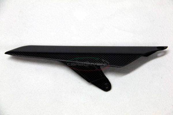 CARBONVANI - MV AGUSTA BRUTALE 800 CARBON FIBER UPPER CHAIN GUARD (2017+)