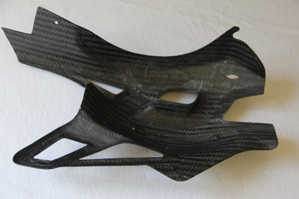 CARBONVANI - MV AGUSTA F4 CARBON FIBER SWINGARM GUARD (2010+)