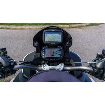 AviaCompositi Carbon Fiber Windscreen for Ducati Multistrada 1260 / 1200 / 950 / Enduro - With Stripe